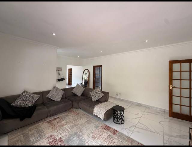 4 BEDROOM CLUSTER FOR SALE IN BRYANSTON